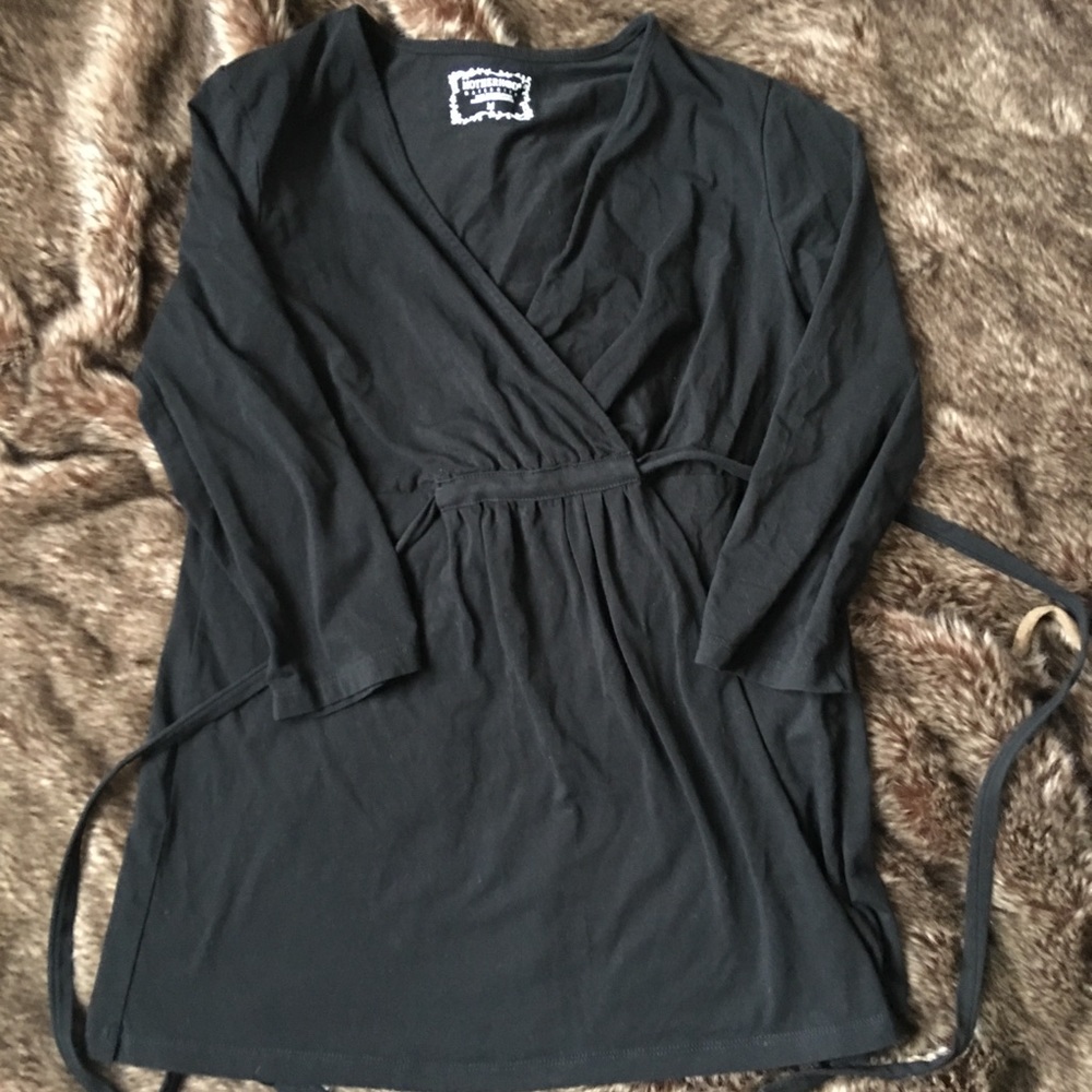 Motherhood Maternity empire waisted black shirt